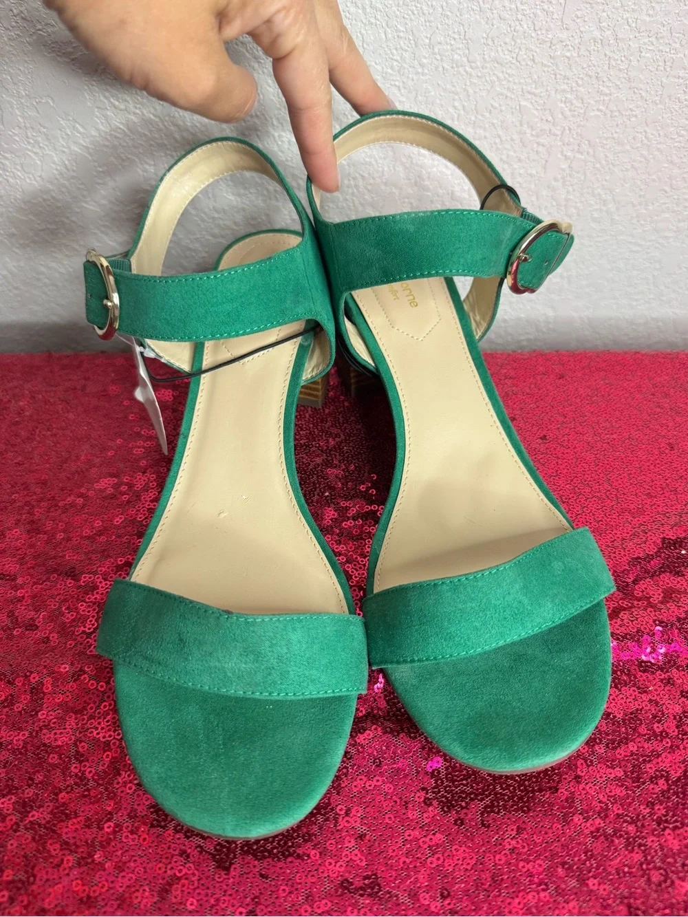 NEW w TAGS 🏷️ LIZ CLAIBORNE Green Suede Block Heel Sandals, Gold (Women’s 11)
